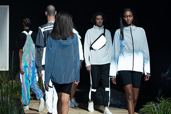 Tecido refletivo ao ar livre