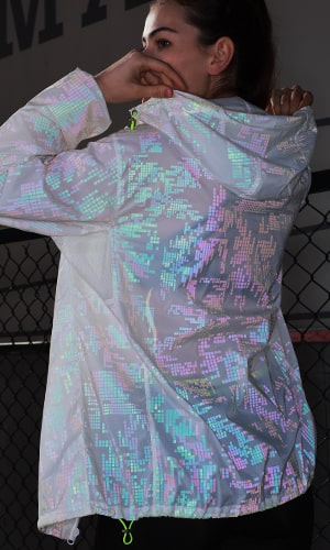 jaqueta deslumbrante com padrão de impressão reflexiva