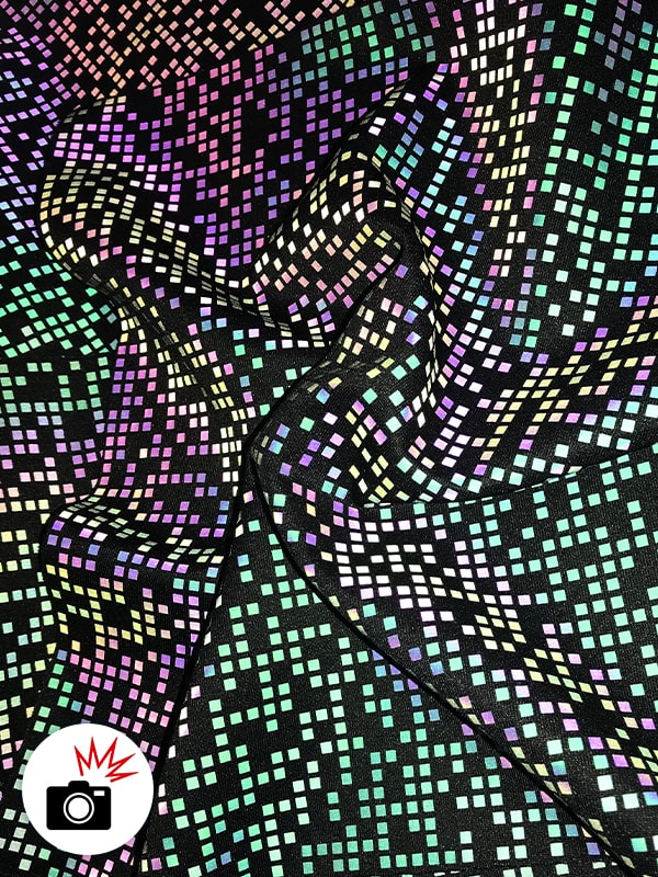 Tricotar tecido reflexivo com impressão de arco-íris